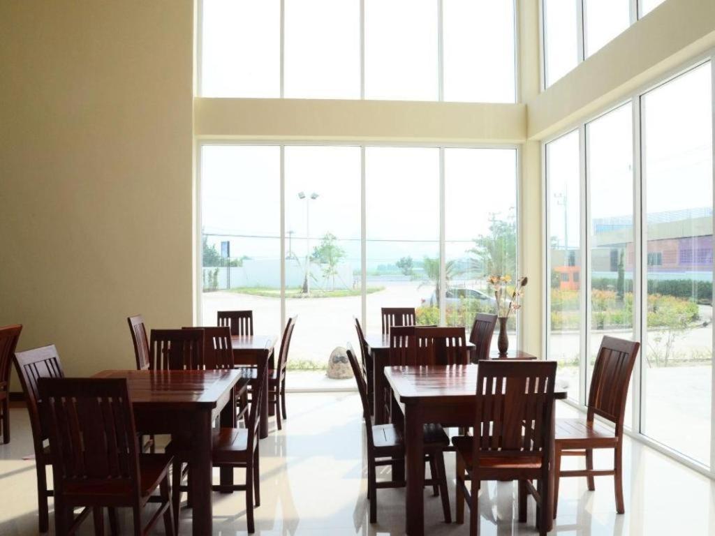 Juntima Boutique Hotel Phetchaburi Exterior photo
