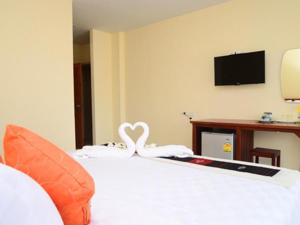 Juntima Boutique Hotel Phetchaburi Exterior photo