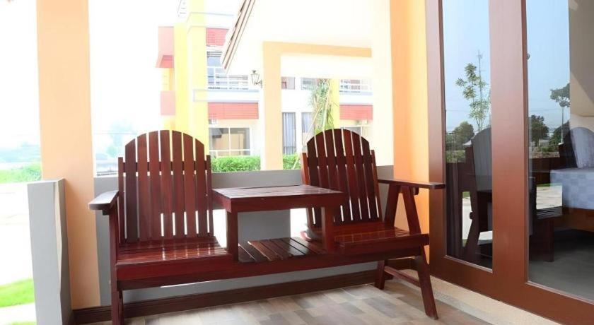 Juntima Boutique Hotel Phetchaburi Exterior photo
